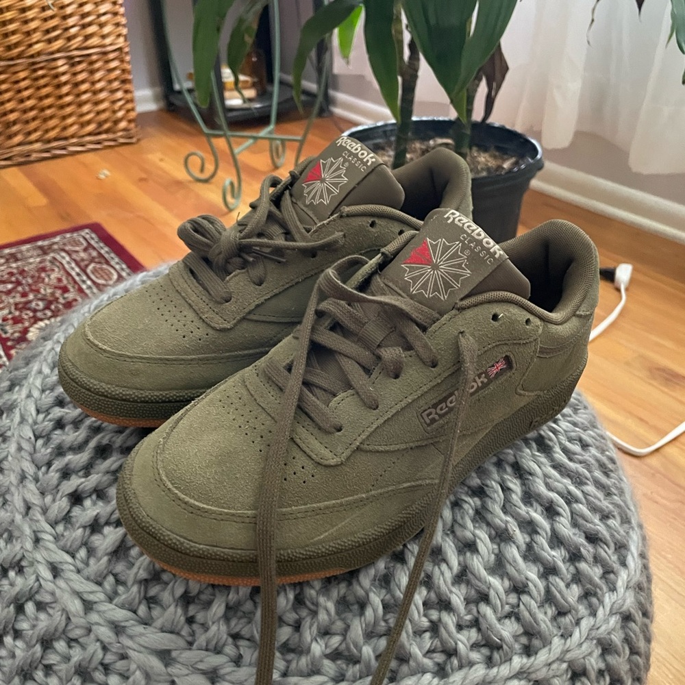 BRANDNEW REEBOX CLASSICS